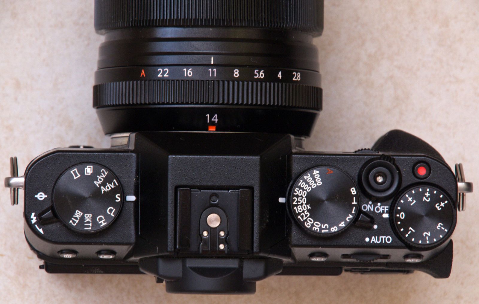 Fujifilm X-T10 - skromnie i klasycznie [test] 3