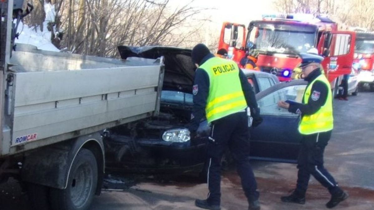 Wypadek w Wołkowyi. Dziecko trafiło do szpitala