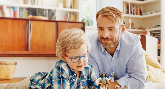 Gra ojca z synem w kampanii Pakietu Strażnika w Nationale-Nederlanden (wideo)