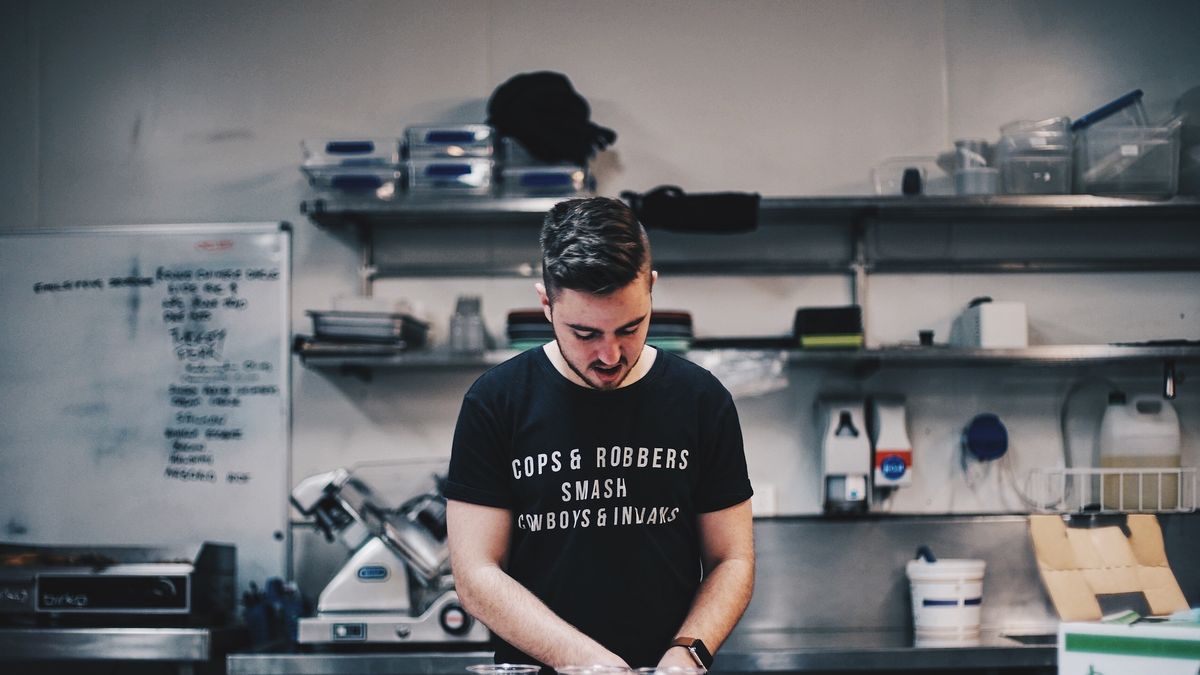 Gadżety dla miłośników dobrej kuchni. Ekskluzywny zestaw garnków w rewelacyjnej cenie 1