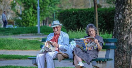 Tradycyjne życzenia na Dzień Dziadka. Złóż je 22 stycznia