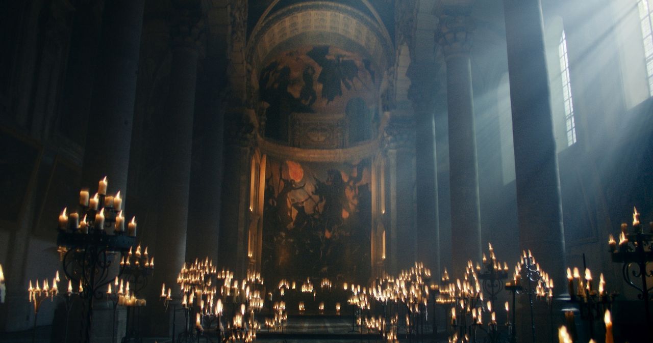 Diablo 4 – demoniczna instalacja we francuskiej katedrze w 360 stopniach
