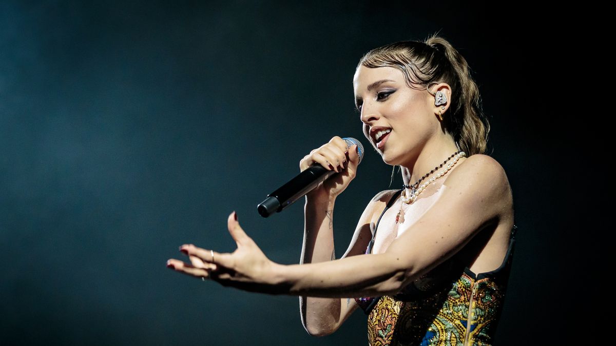 MILAN, ITALY - APRIL 17: Angelina Mango performs at Fabrique on April 17, 2024 in Milan, Italy. (Photo by Sergione Infuso/Corbis via Getty Images)