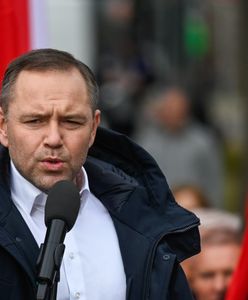 "Bezczelnie kłamie". Opiekunka pana Jerzego uderza w Nawrockiego