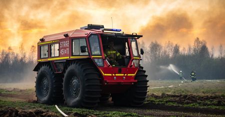 Trwa akcja. Pożar w Biebrzańskim Parku Narodowym