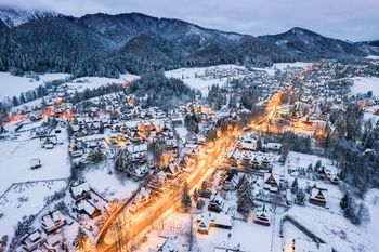 Pogoda w Zakopanem. Prognoza na środę 26 listopada. Całodzienne opady śniegu i ślisko na drogach