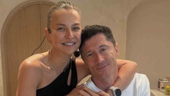 Anna i Robert Lewandowscy celebrują Dzień Dziecka, publikując zdjęcie z córkami. Do kogo podobna jest Klara, a do kogo Laura?
