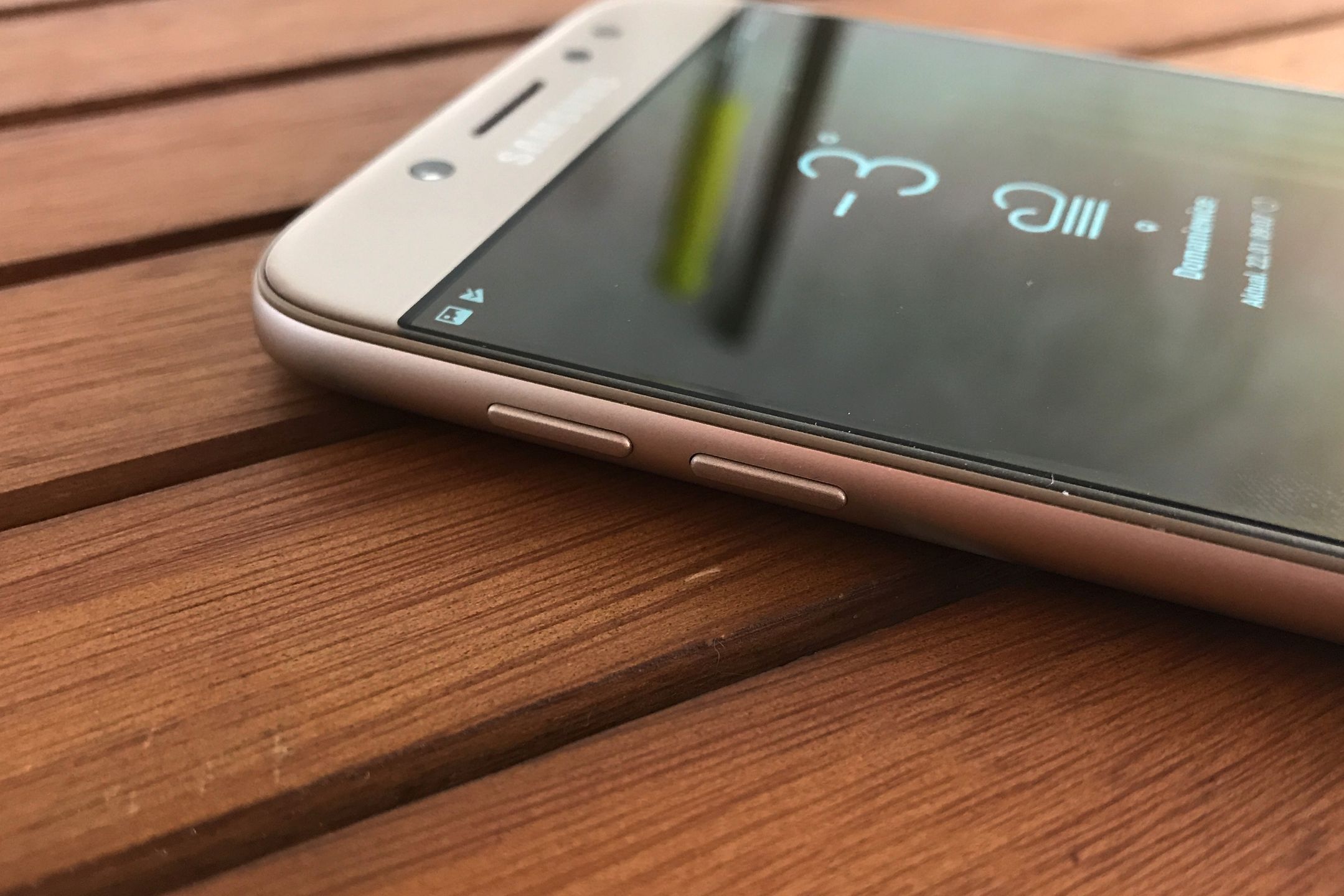 Test Samsunga Galaxy J7 – smartfonu ze średniej półki z perfekcyjnym ekranem 6