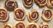 Przepis na szybką przekąskę. Ślimaczki z ciasta francuskiego