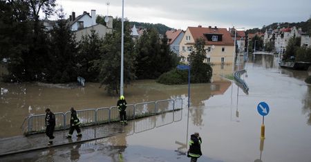 Nysa po heroicznej walce o wały. Wojewoda: uratowana od najgorszego