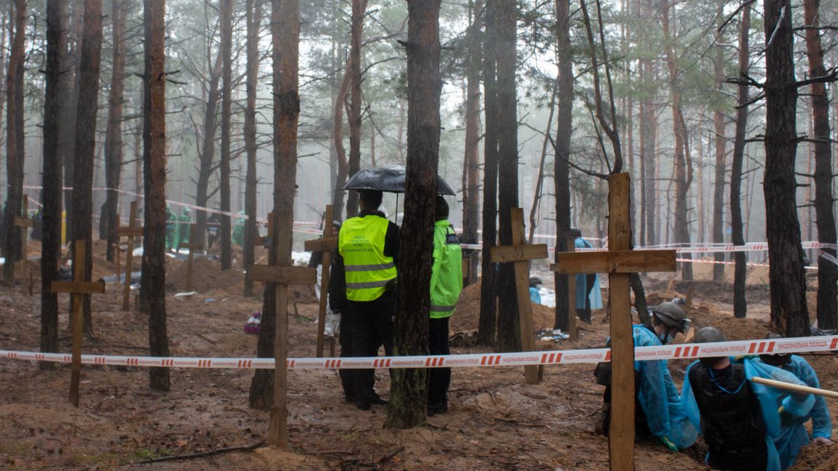 Mass Burials In The Forest Were Found After Russian Retreat From Izium
Global Images Ukraine
izium