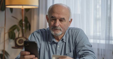 Skarbówka wchodzi do smartfonów Polaków! Wielu może naprawdę się zdziwić