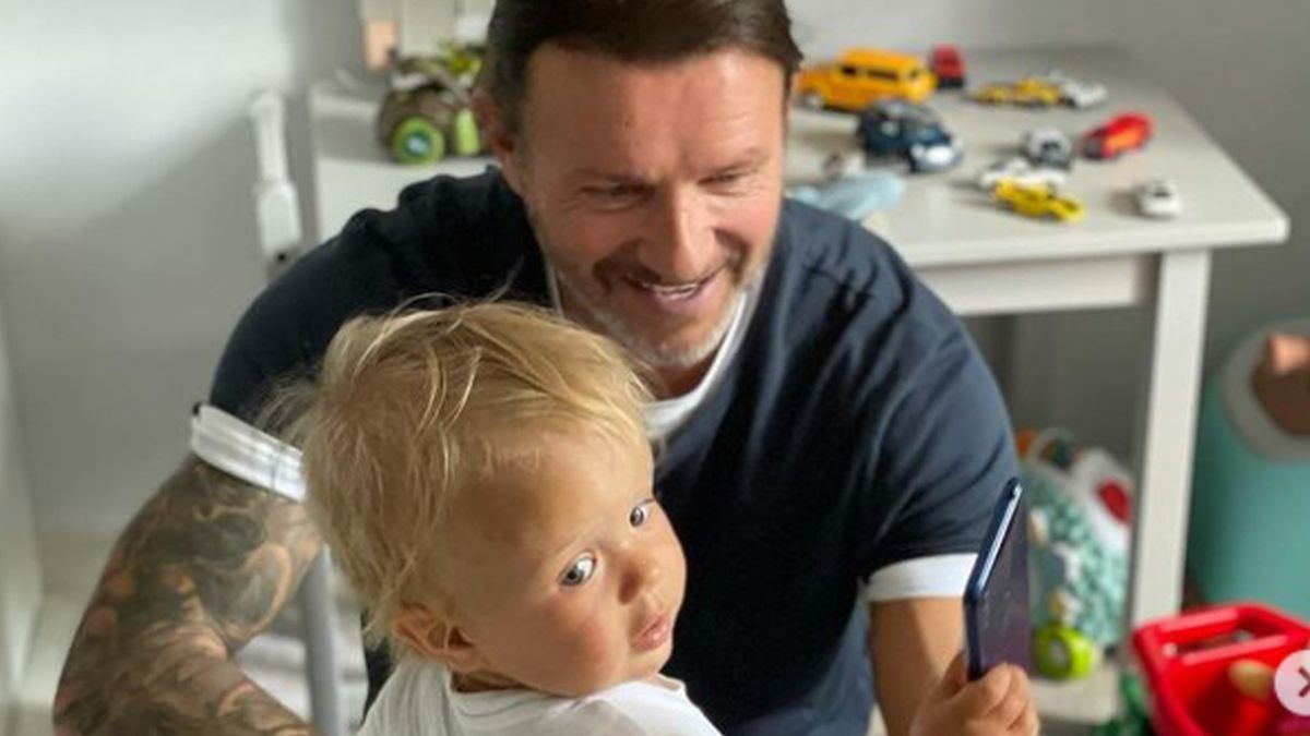 Radosław Majdan z synkiem 