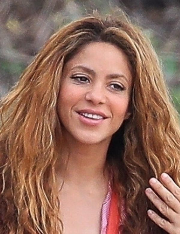 Shakira przyłapana na spacerze z synami
