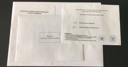 Wybory 2020. Wszystkie pakiety wyborcze wysłane, Polonia czeka na przesyłki. "Stres jest"