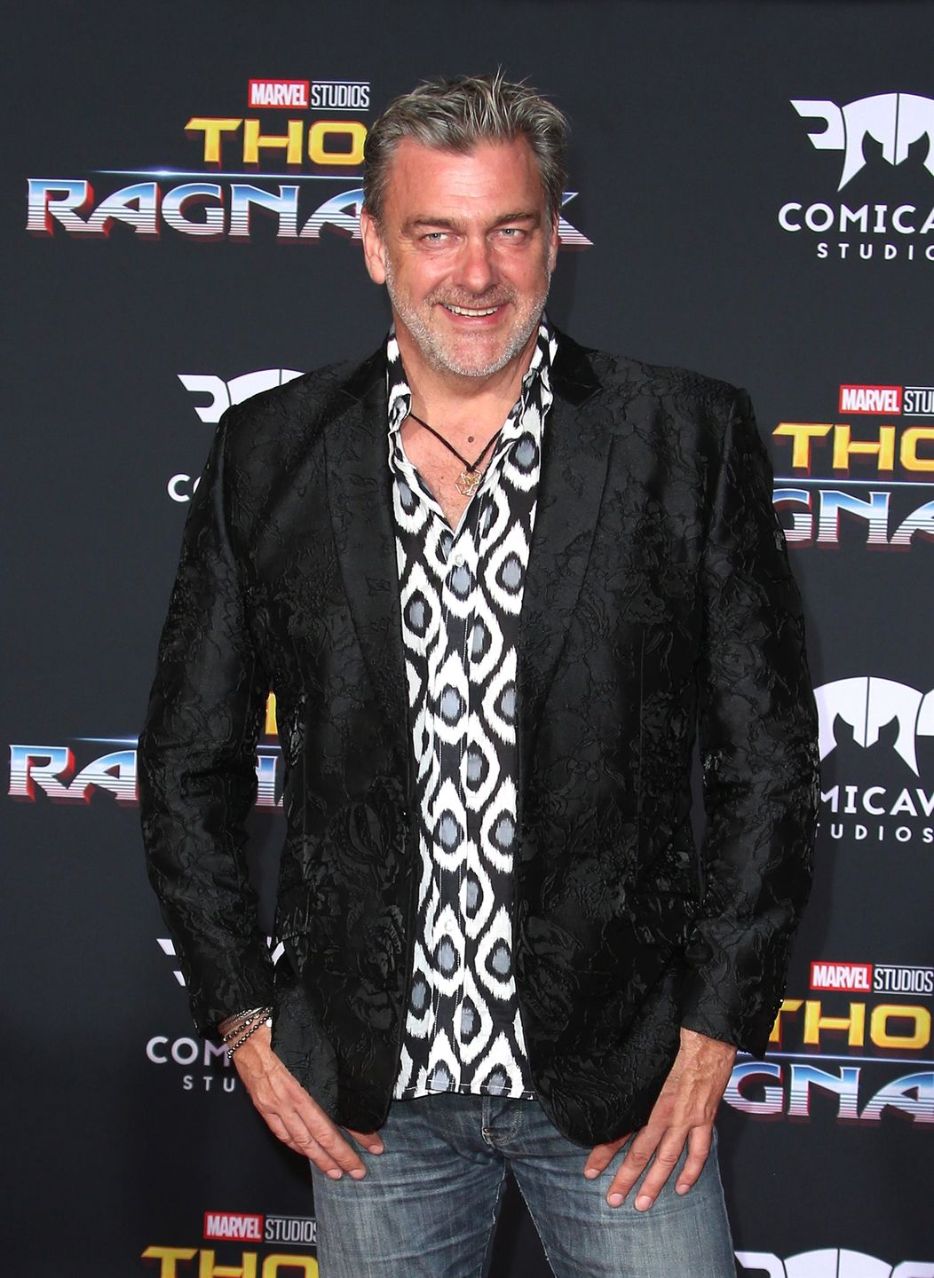 Ray Stevenson 