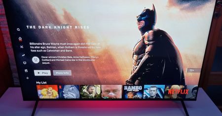 Sony X90J towszechstronny i przystępny telewizor 4K dobry pod PS5, z paroma małymi kompromisami
