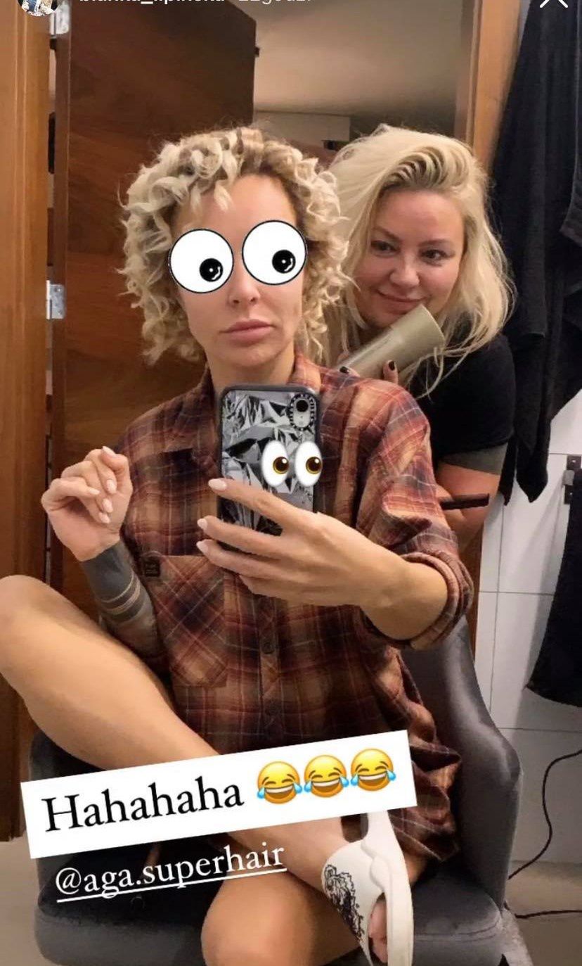 Blanka Lipińska i Baron bawią się razem na przyjęciu u znajomych