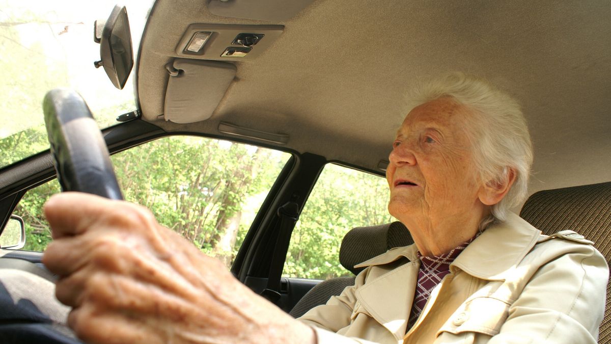 Prowadzenie samochodu po 65. r.ż. może być ryzykowne