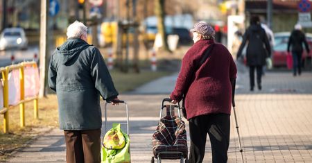 Bon senioralny. Rząd szykuje nową formę wsparcia