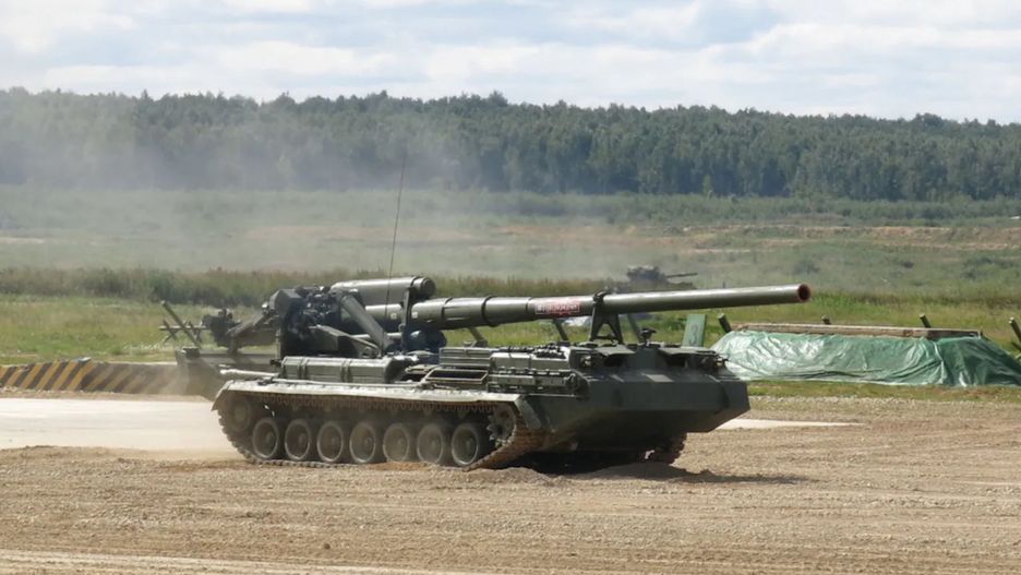 2S7 Pion (na zdjęciu wersja zmodernizowana Pion-M/Małka)