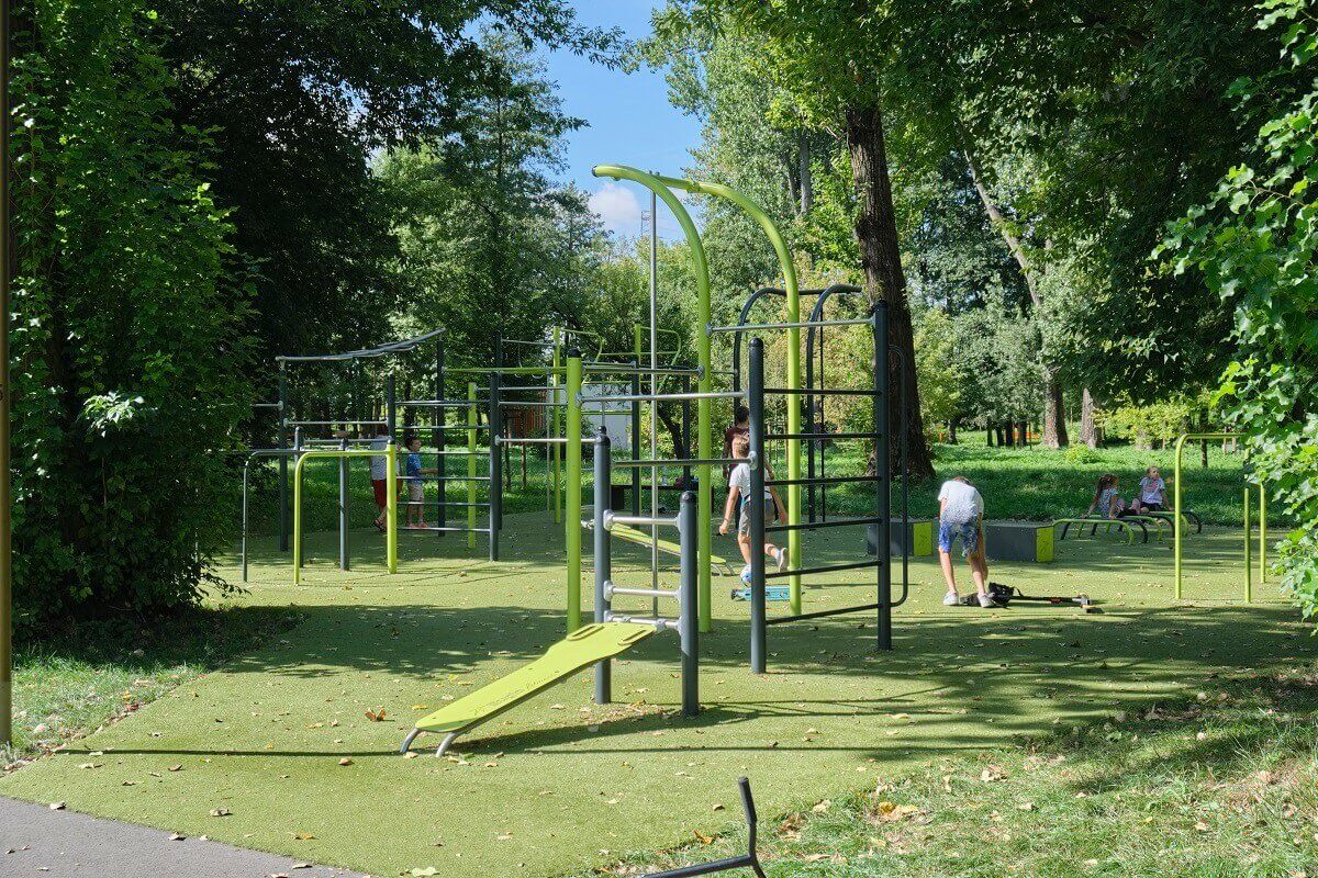 Plac Zabaw w Parku Ludowym