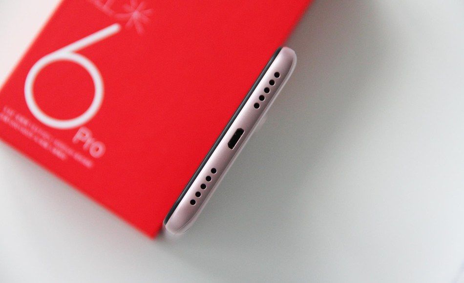 #wSkrócie: nowe wieści o Xiaomi Redmi 6 Pro i Mi Padzie 4 oraz Xperia XZ3 Premium na horyzoncie 12