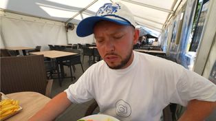 Książulo ZARABIA KOKOSY. Jakie ma wykształcenie? Można się zdziwić