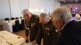 Pleszew: Zjazd byłych żołnierzy 20. Pułku Artylerii Przeciwpancernej