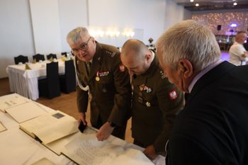 Pleszew: Zjazd byłych żołnierzy 20. Pułku Artylerii Przeciwpancernej