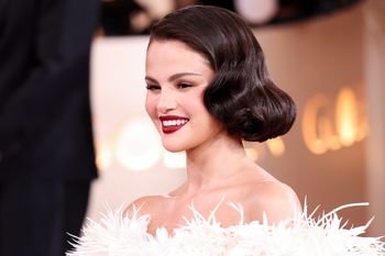 Weszła na czerwony dywan. Jej nowa fryzura to hit na 2026 rok