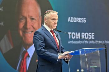Człowiek Trumpa oddał hołd powstańcom. "Polska nigdy się nie poddaje"