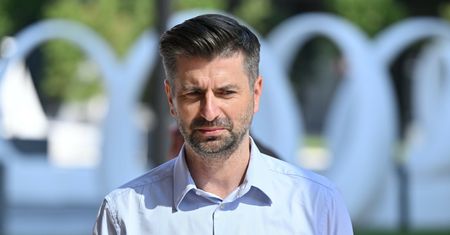 Krzysztof Śmiszek jest poważnie chory. Robert Biedroń ujawnia