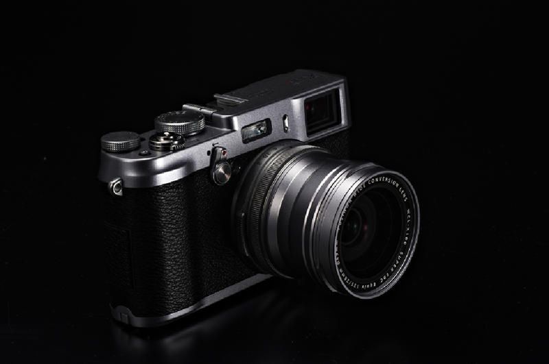 Fufjilm FinePix X100S - klasyk z nową matrycą i hybrydowym AF 2