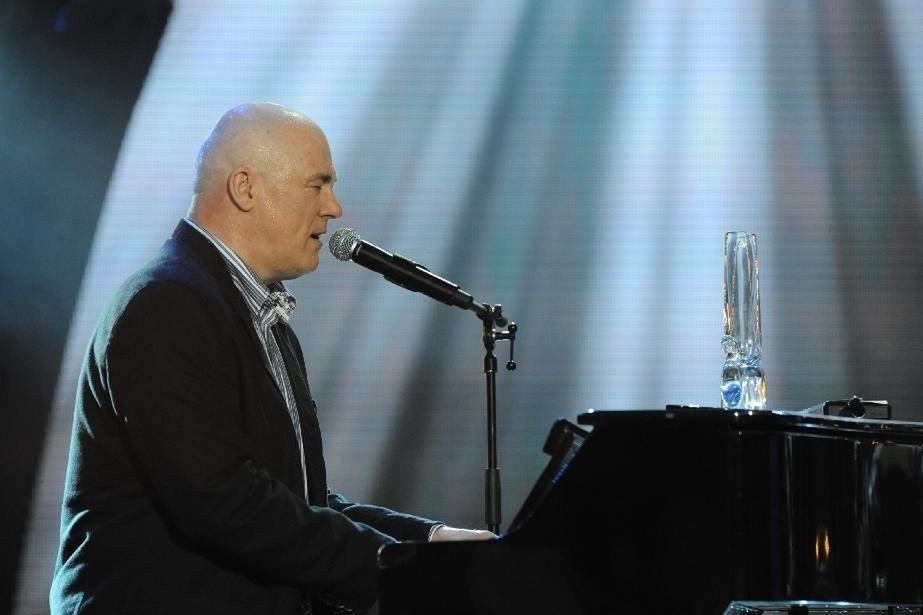 Postać znanego wokalisty Ryszard Rynkowskiego w ostatnim czasie znów jest na ustach wielu rodaków. Prokuratura Rejonowa w Brodnicy postawiła mu zarzuty za pijaną jazdę samochodem, ale i prowadzi śledztwo w sprawie śmierci jego żony. Niestety, nie pierwszy to raz, gdy konflikty z prawem splatają się w życiu artysty z rodzinnymi dramatami.