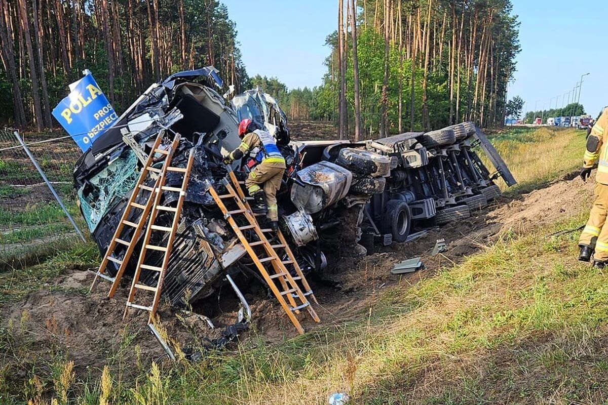 Wypadek na obwodnicy Kocka - zderzenie ciężarówek