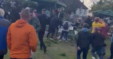 Grupa Niemców wpadła w szał. W sieci pojawiło się nagranie z ataku na Anglików