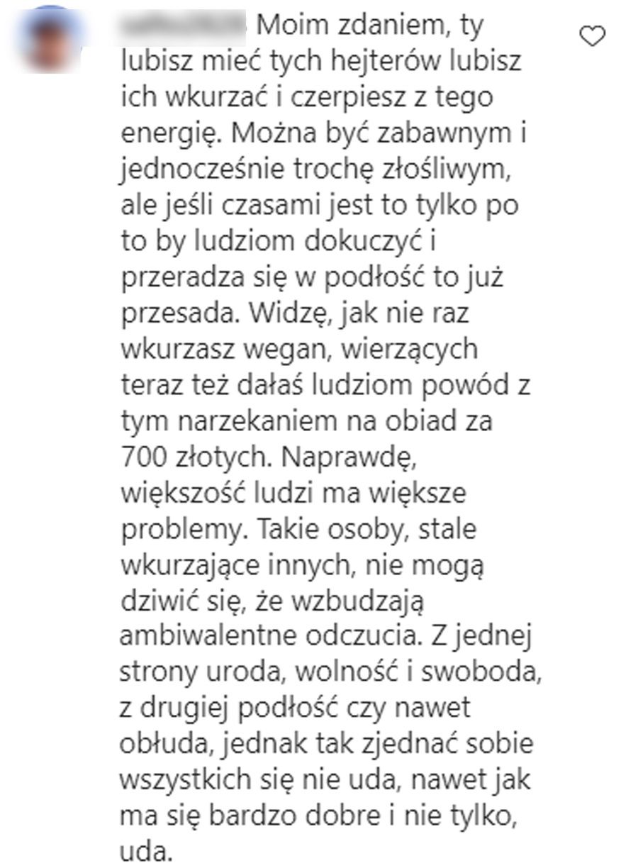 Internauta komentuje  zachowanie Anny Muchy 