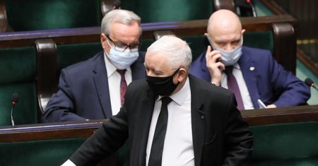 Jarosław Kaczyński wściekły? Będzie posiedzenie klubu