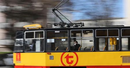 Warszawa. Pożar tramwaju na Targowej