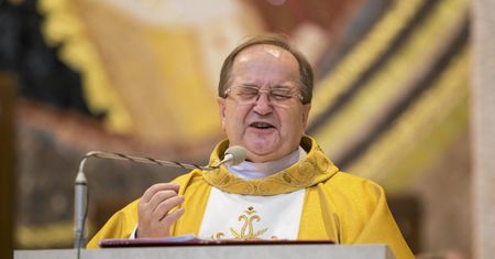 Pieniądze z MON dla fundacji Rydzyka. Cel? Sami spójrzcie