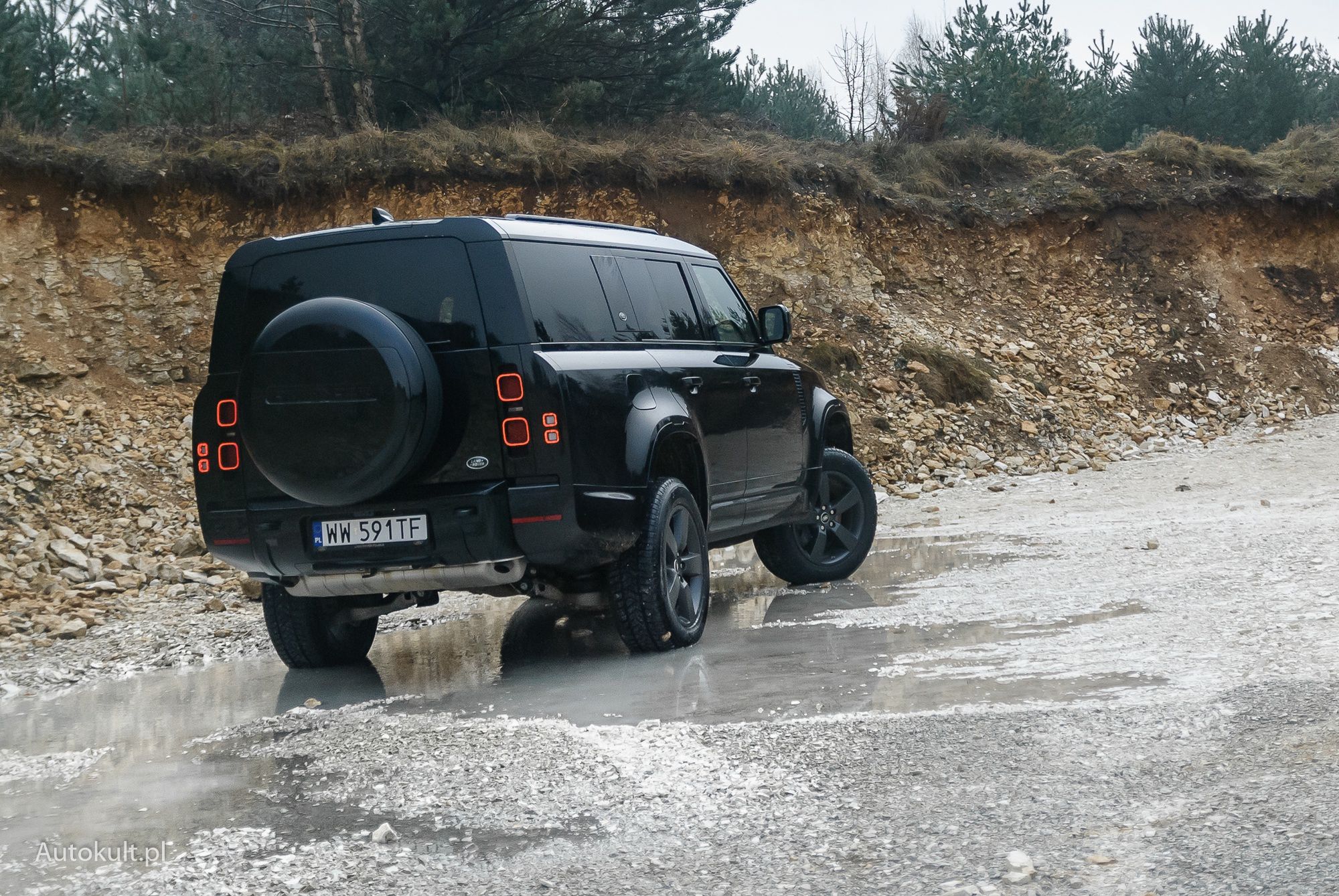 Land Rover Defender 130