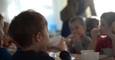 Dyrektorka karmiła dzieci na siłę? Wyniki kontroli jednoznaczne