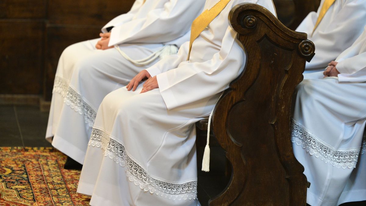 ?wi?cenia kap?a?skie w Przemy?lu
Fot. Lukasz Solski/East News, Przemysl 30.05.2020. 9 diakonow Wyzszego Seminarium Duchownego w Przemyslu przyjelo swiecenia kaplanskie z rak metropolity przemyskiego abp. Adama Szala
LUKASZ SOLSKI