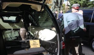 Pogrzeb Jerzego Urbana. Protest w Warszawie
