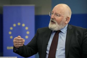 Timmermans odpowiada na zarzuty premiera. Zadaje też ważne pytanie