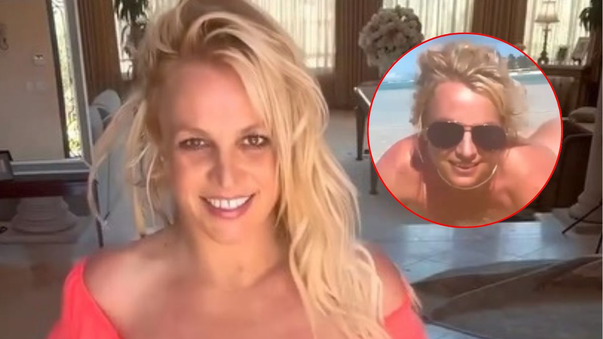 Naga Britney Spears wije się nad brzegiem oceanu