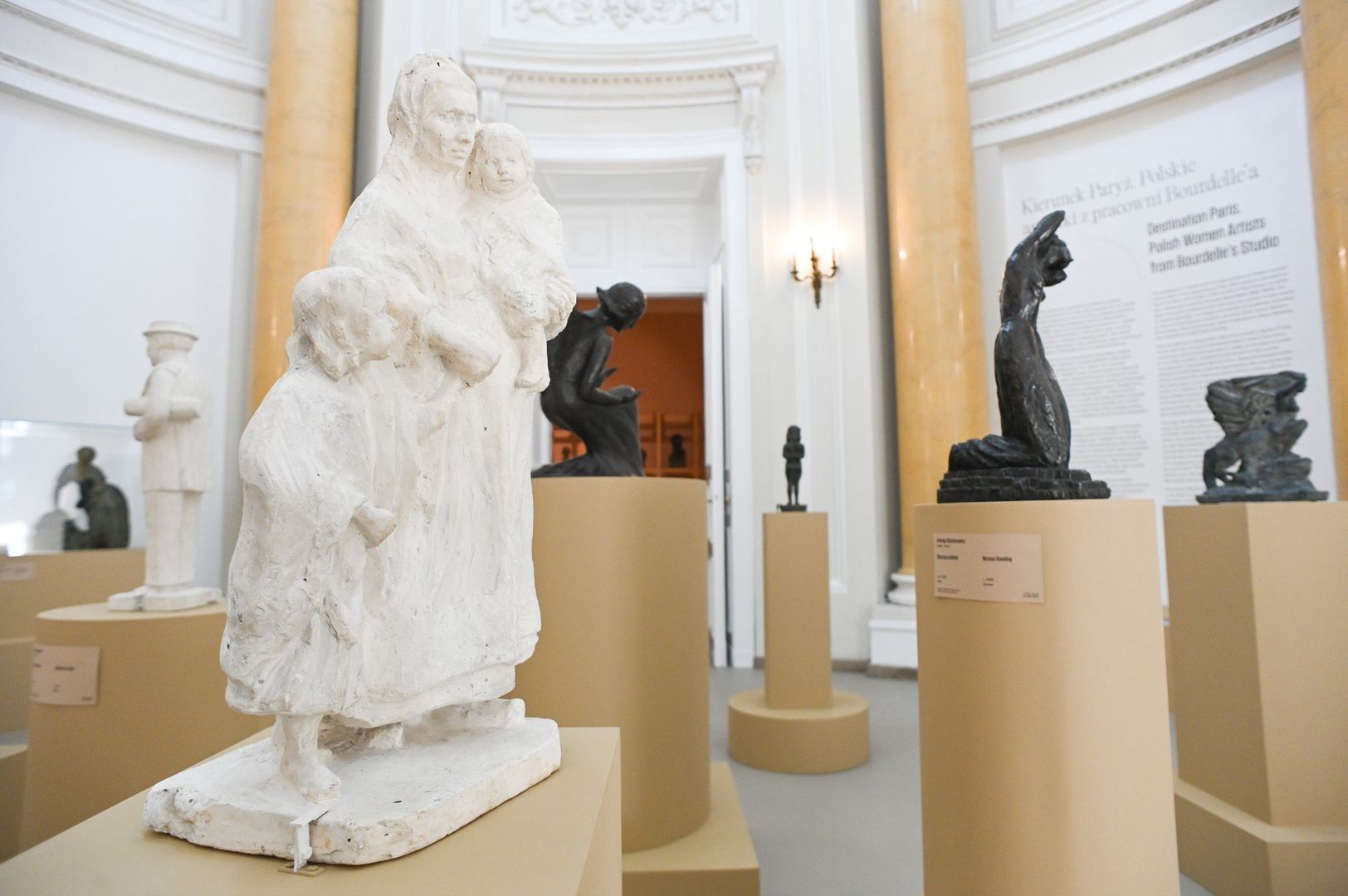 Wystawa &#34;Kierunek Paryż. Polskie artystki z pracowni Bourdelle&#39;a&#34; w warszawskiej Królikarni.