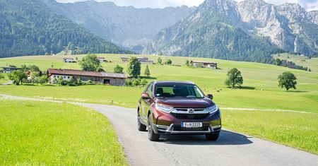 Nowa Honda CR-V: jak poprzedniczka, ale pod każdym względem lepsza