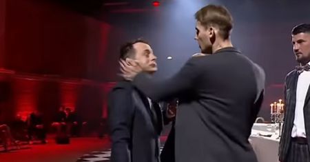 Kossakowski zaatakował Kapelę! Awantura na konferencji
